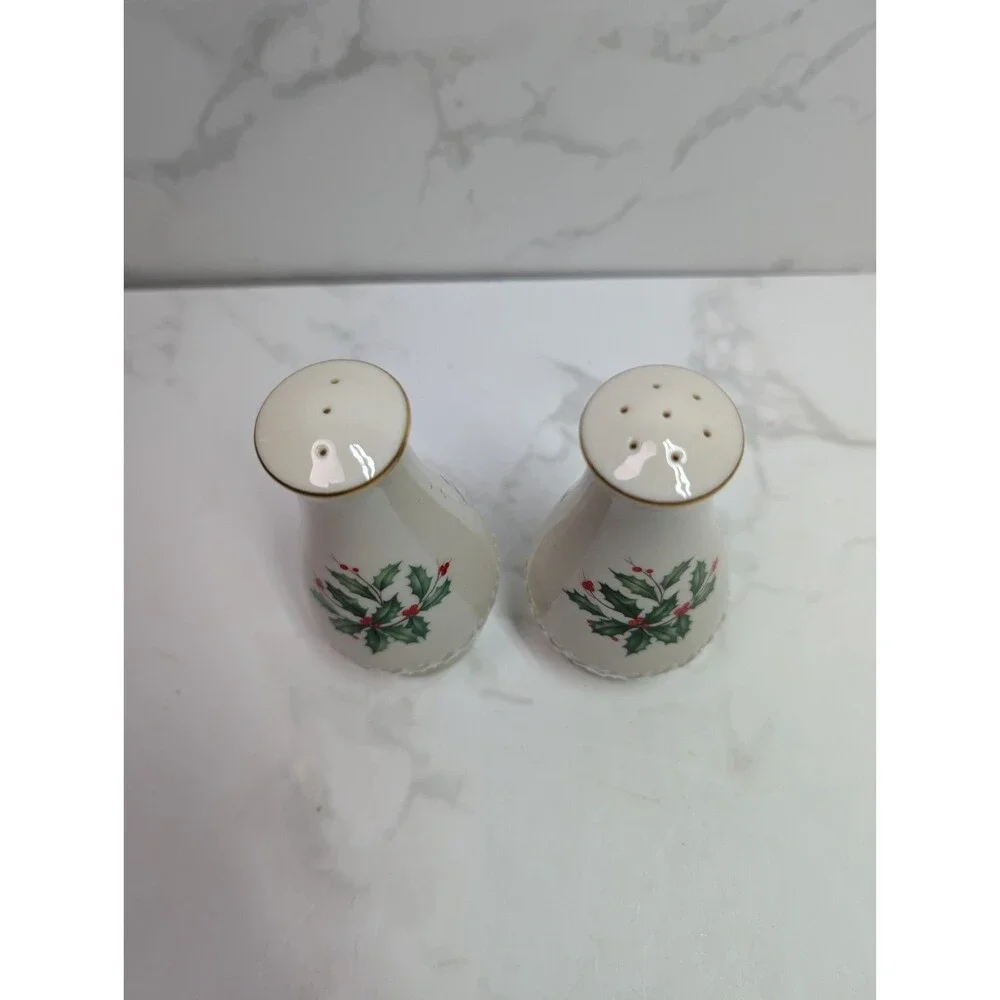 Lenox Holiday Salt & Pepper Shakers Pair Holly Berry Gold Trim USA Porcelain